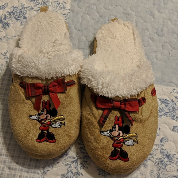 minnie mouse house shoes